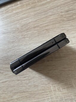 Samsung Galaxy Z Flip4 8GB/128GB - 4