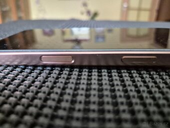 iPhone 16 Pro 128GB pouštní titan - 4