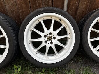 Sada alu kol 5x100 r18 s pneu 225/40/18 s hezkým vzorkem - 4