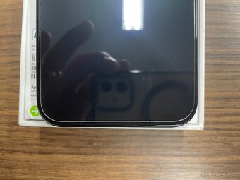 Apple iPhone 15 Pro Max 256GB - 4