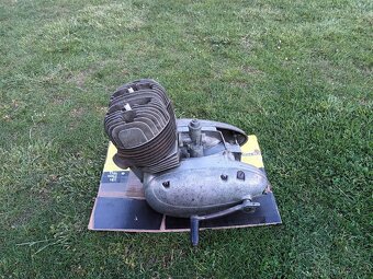 Motor JAWA 350 - 4