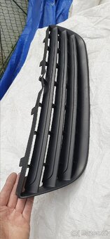 Maska bez znaku vw polo 9n Mattig - 4
