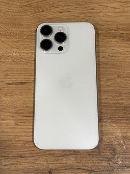 Apple iPhone 16 Pro Max, 1 TB, bílý titan - 4
