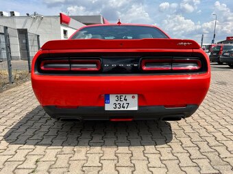 Dodge Challenger 6.4 SRT - 4
