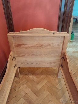 Starožitná dřevěná postel 180 x 90 cm - 4