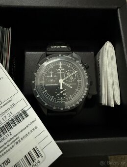 Omega x Swatch Moonswatch mission to moonphase SNOOPY BLACK - 4