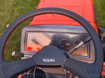 Kubota T220 - 4