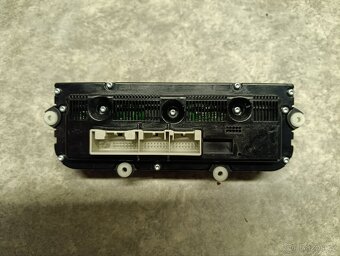 Ovládací panel Passat - 4