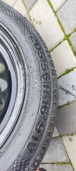 Continental 205/55/16 na plechovém disku - 4