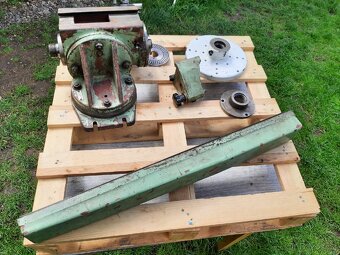 Dělička MK4 s příslušenstvím TOS FN22, FN32, DECKEL FP1, FP2 - 4