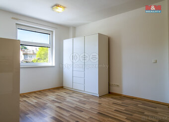 Pronájem bytu 1+kk, 42 m², Jičín, ul. Ruská - 4