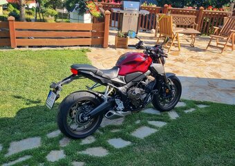Honda CB650R - 4