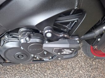 Suzuki GSX-S 1000 - 4