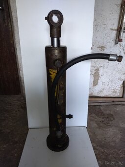 HYDRAULICKA PISTNICE - 4