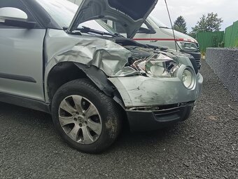Škoda Yeti 2.0 TDI 2011 – havarovaná, pojízdná - 4