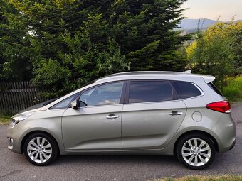KIA CARENS 1.7 CRDI 104 kw rok 2016 7mi místné - 4
