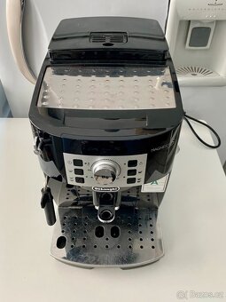 Kávovar DeLonghi Magnifica S - 4