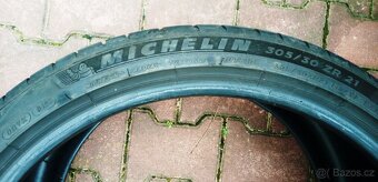 Pneu Michelin Pilot Sport 4 S 305/30/21 2 ks - 4