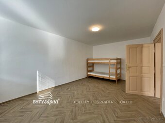 Pronájem bytu s garáží a zahradou, 2+kk, 69 m2 na adrese Lit - 4