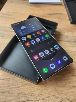 Samsung galaxy s25 ultra, watch ultra 2025 za iphone - 4