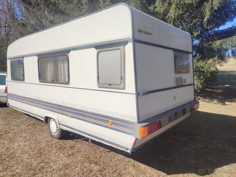 Buerstner 1100kg, WC 100km/h,předstan, STK - 4