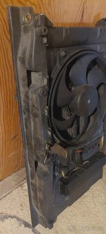 Peugeot 307 kompletní chladičová stěna včetně chladičů. - 4