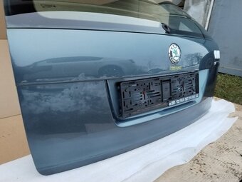 Páté dveře Škoda Octavia 2 kombi - 4