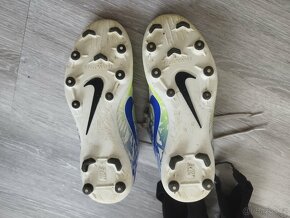 Kopačky Nike a chranice - 4