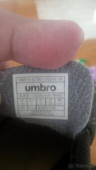 Kopačky Umbro vel. EU35 - 4