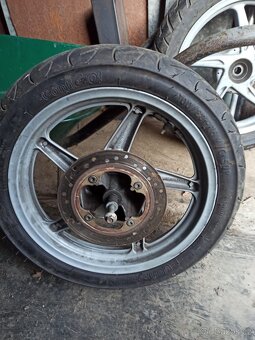 Prodám pneu - 4