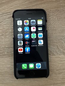 iPhone 7 128Gb Černý - 4