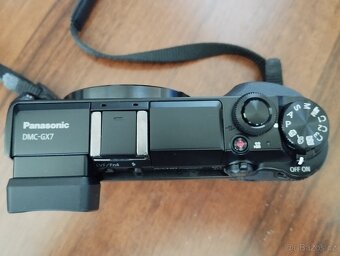 Panasonic Lumix DMC-GX7 tělo bez objektivu - 4