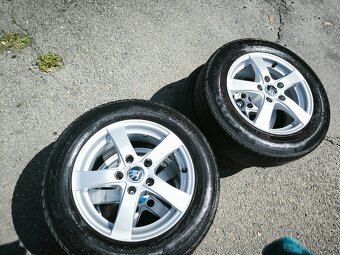 ALU kola 5x112R15 + letní pneu, Octavia II - 4
