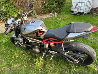 Triumph speed triple 765rs - 4