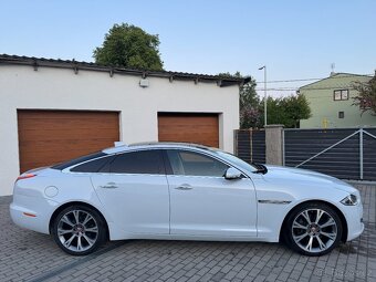 Jaguar XJ 3.0diesel /  300PS - 4