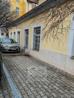 Pronájem parkovacího stání na Praze 4, ev.č. N08009-1 - 4