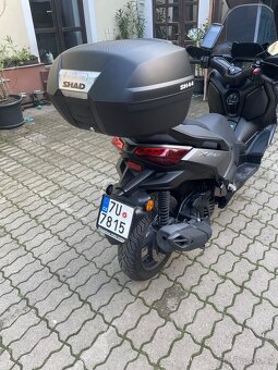 Yamaha xmax - 4