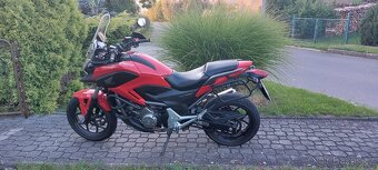Honda NC 700X - 4