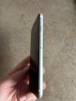 iPhone SE2020 64GB - 4