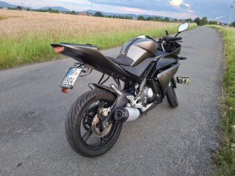 Yamaha yzf-r125 2013 - 4