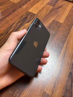 iPhone 11 64gb - černá - 4