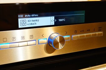 Siemens nerezová vestavná trouba HB78AA570 - 4