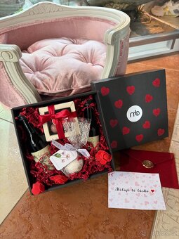 DÁRKOVÁ SADA PRO ZAMILOVANÉ N.O.V.É. - 4