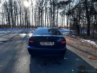 Octavia 1, modrá metalíza,1.6 55kw, 159 000km - 4