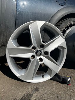 5x112 R17 DORADO - 4