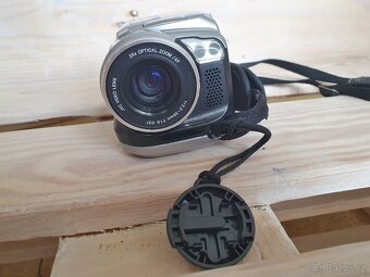 JVC GZ-MG20 - pravděpodobně - 4