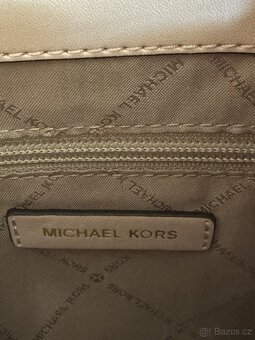 Michael Kors crossbody kabelka - 4
