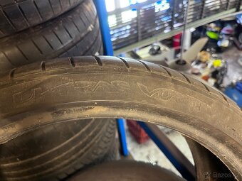 Pneu vredestein 225/35r19 - 4