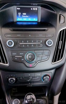 Ford Focus Kombi benzín 1,6 Ti-vct - 4