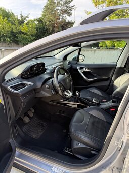 Peugeot 2008 1.2 PureTech 81 kW, manuál, koža - 4